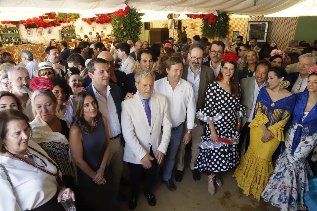 Asistentes a la recepción del PP.