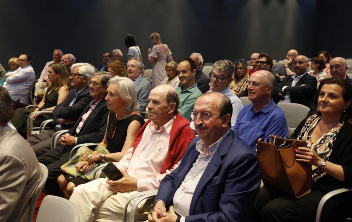 Vega de Seoane: "Asturias debe dejar de lado la ideología en materia fiscal"