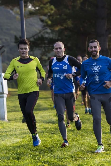 Javier Gómez Noya entrenando en el Centro Asturiano de Oviedo