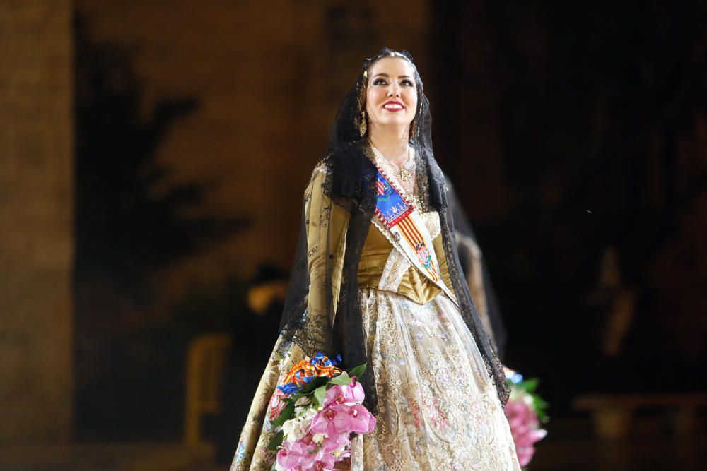 Ofrenda 2018: Así desfiló Rocío Gil