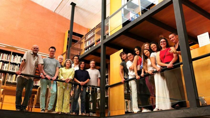 Alumnos de Adema en la biblioteca de la Fundación Miró.