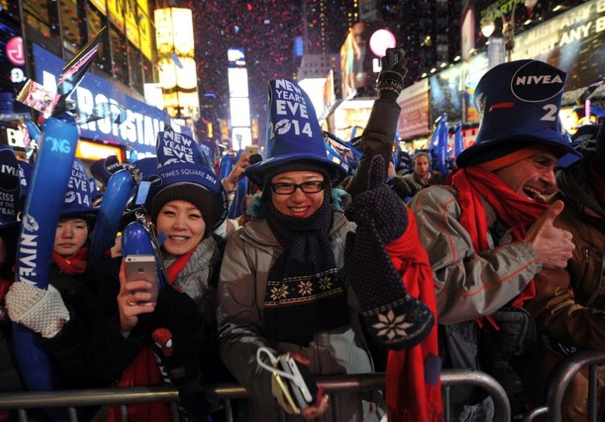 Ciutadans concentrats a Times Square, a Nova York, per rebre el 2014.