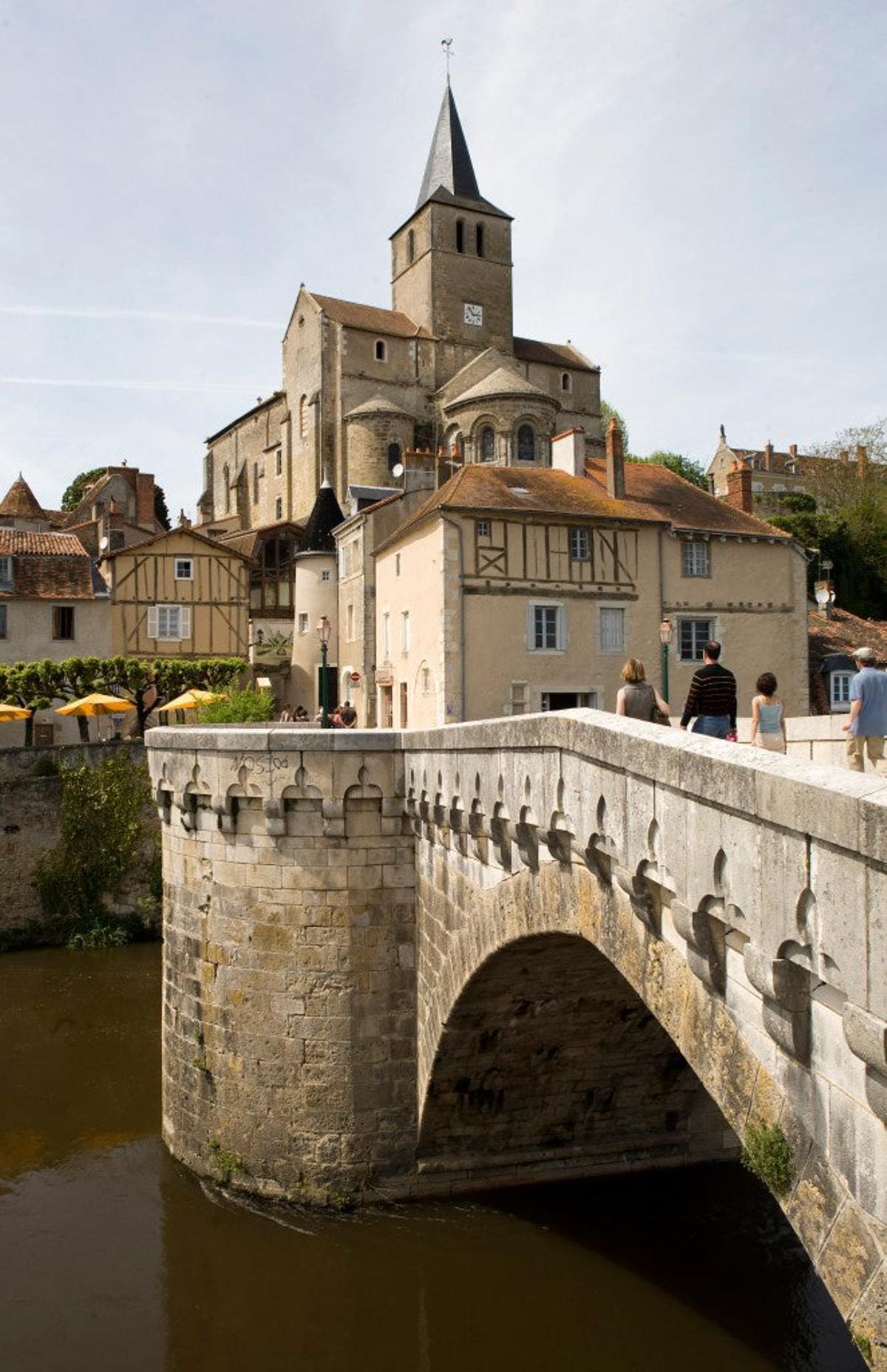 Montmorillon, cerca de Poitiers, Francia. Montmorillon, cerca de Poitiers, Francia.