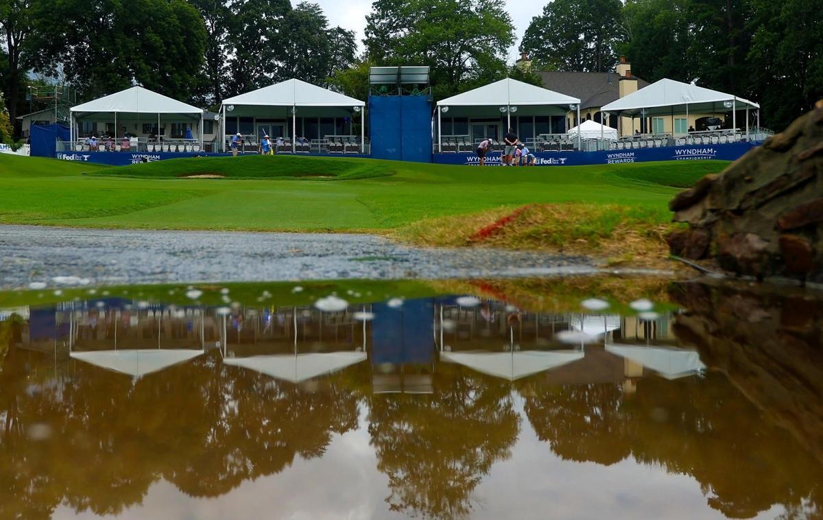El Wyndham Championship se pospuso hasta el viernes con un campo totalmente anegado de agua