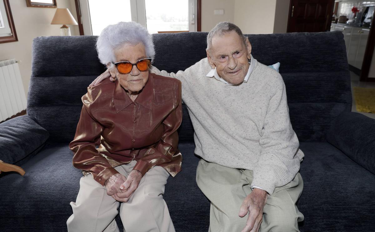 Carmen Giráldez y Francisco Soto han cumplido 78 años de casados en Nigrán. Carmen Giráldez y Francisco Soto han cumplido 78 años de casados en Nigrán.