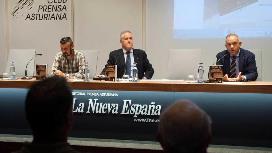 Por la izquierda, Jorge Garrido, Carlos Ruiz y Benigno Maujo.