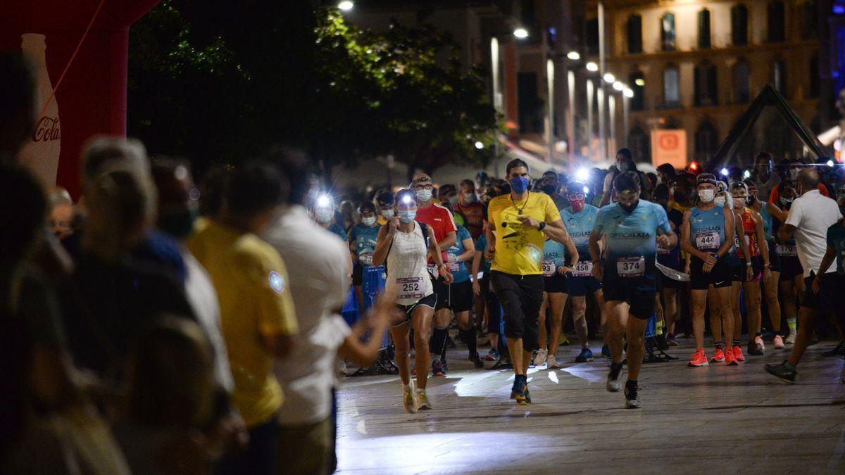 Ejemplo de carrera trail nocturna disputada en Málaga