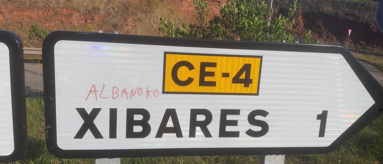 &quot;Albanoko Xibares&quot;, un tuneo de carteles hecho por BanksyAstur.