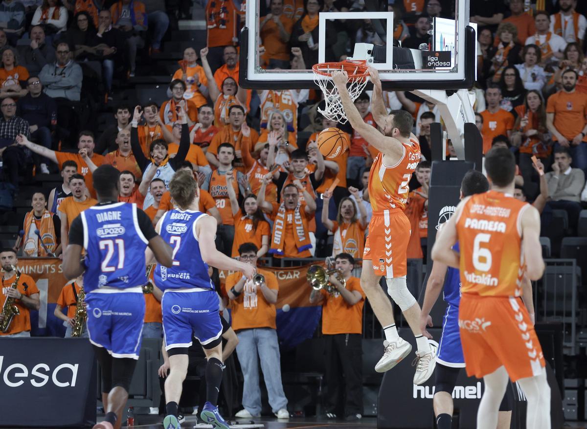 El Valencia Basket contribuyó a una jornada histórica