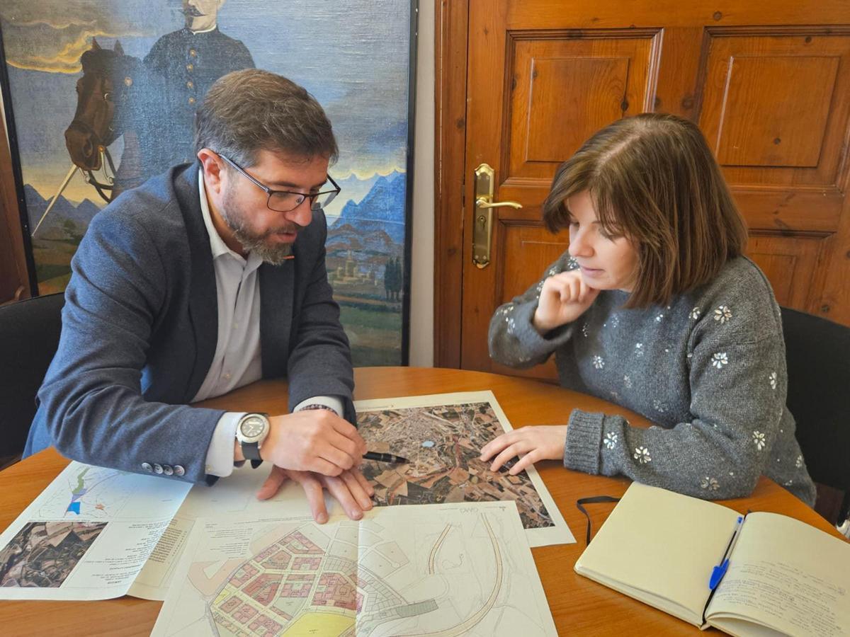 Reunió entre la senadora Sara Bailac i l'alcalde de Puigcerdà, Joan Manel Serra