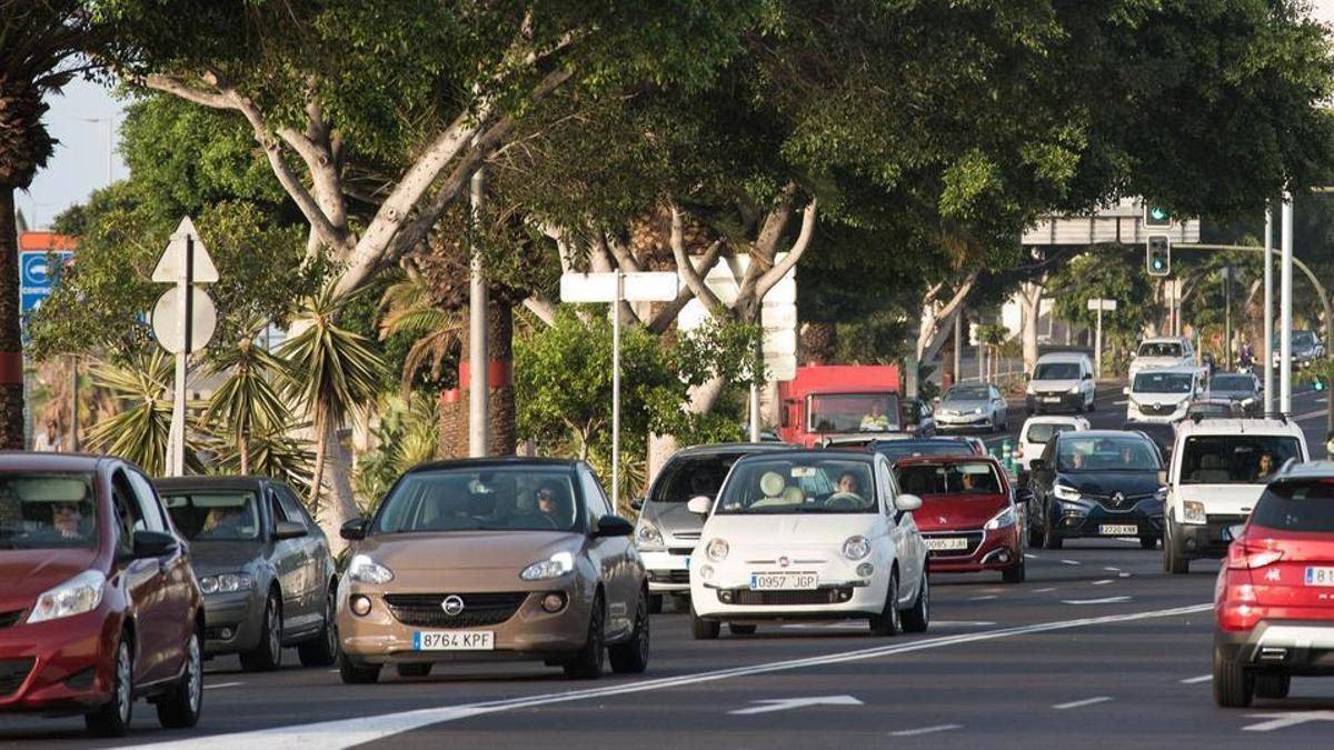 Tráfico en Santa Cruz de Tenerife.