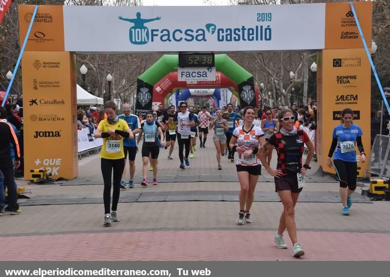 Atletas en el IX Marató BP de Castellón