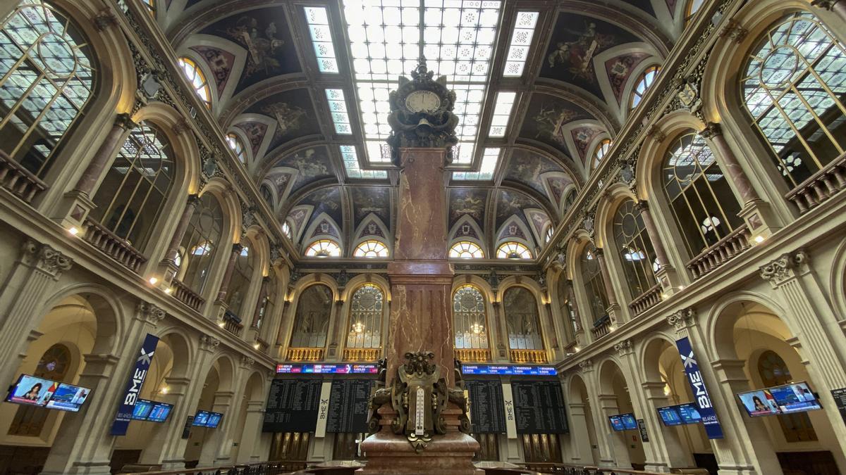 Interior del Palacio de la Bolsa de Madrid.