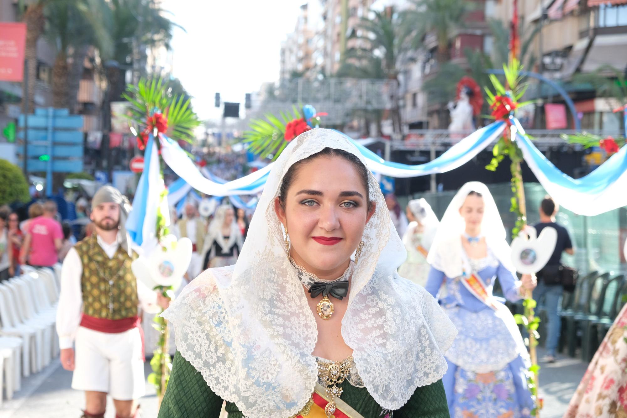 Emotiva ofrenda floral a la Patrona