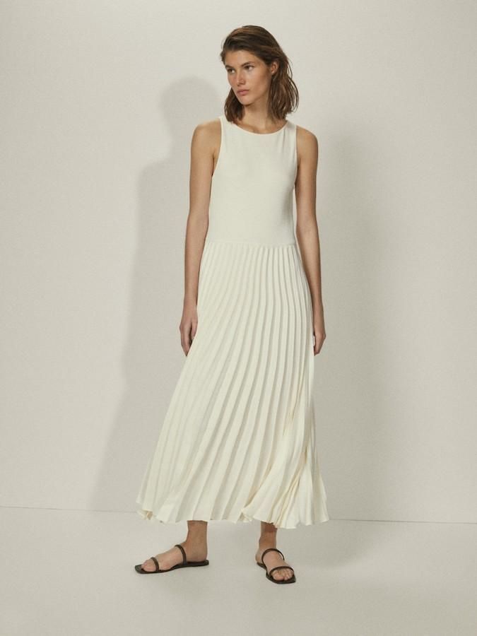 El vestido plisado minimal