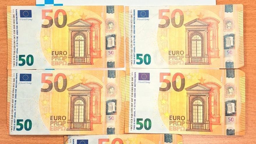 Detectan billetes falsos de 50 euros en Bertamiráns