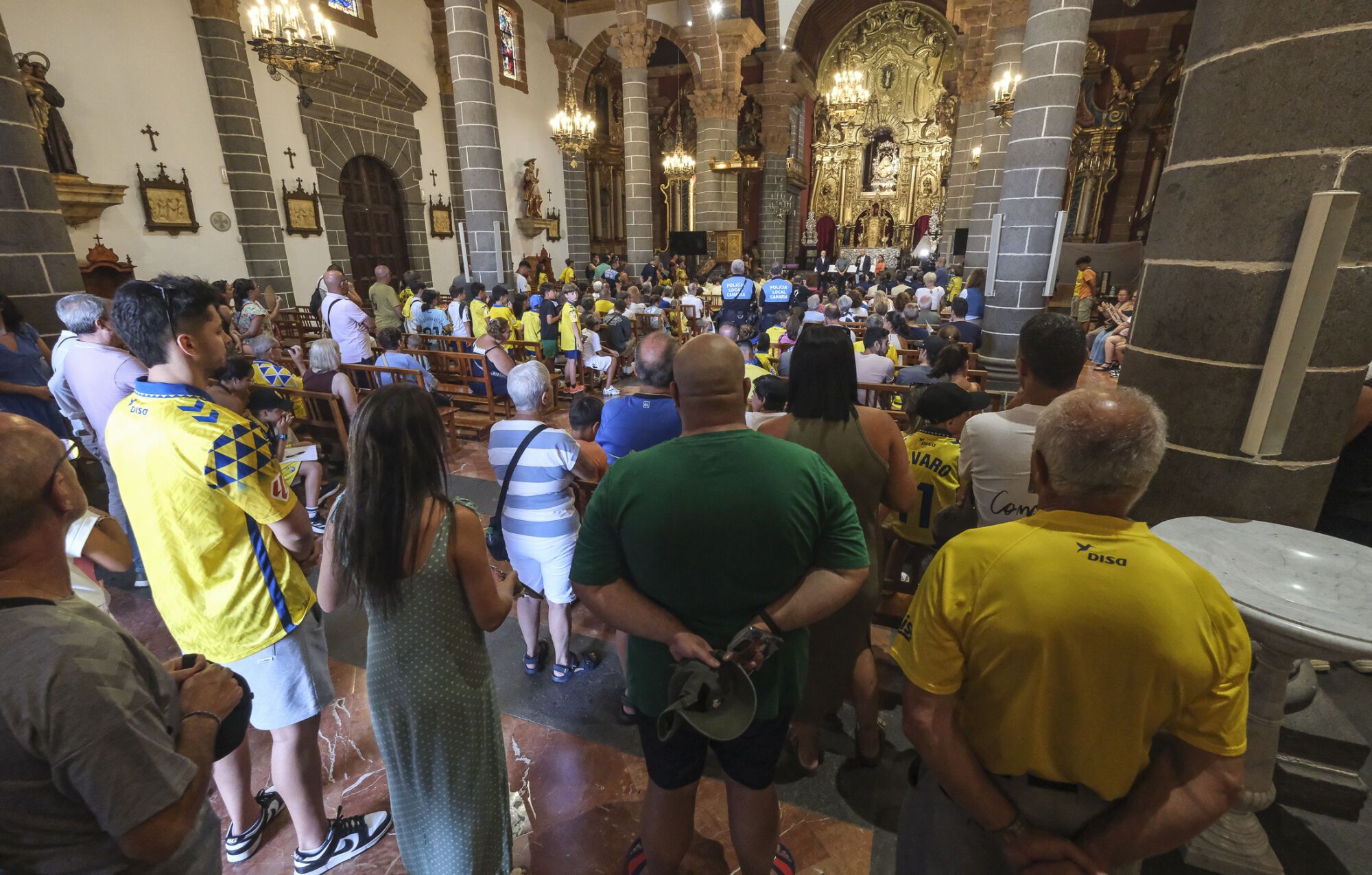 Ofrenda anual de la UD Las Palmas a la Virgen del Pino