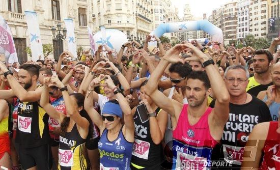 Búscate en la galería de la jornada contra el cáncer en Valencia