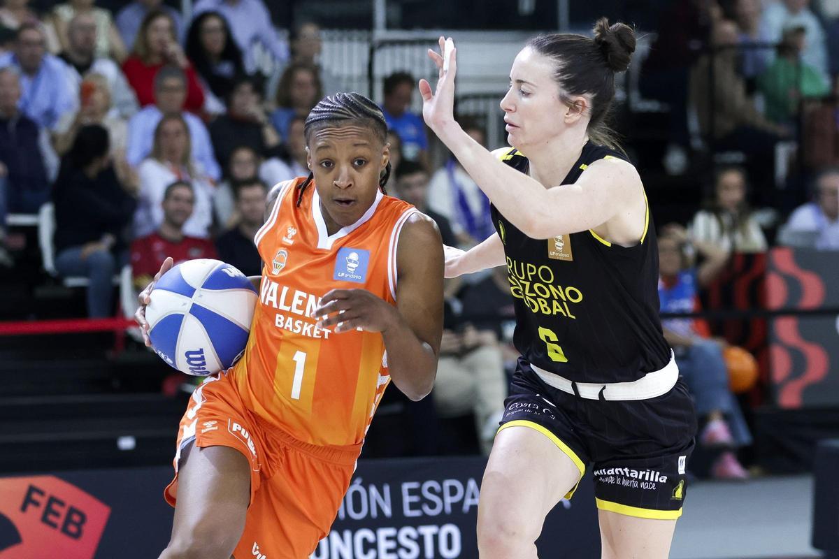 Anderson y Ayuso, durante la final de la Copa de la Reina