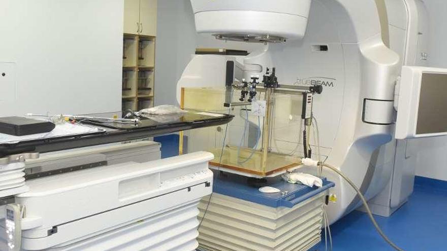 El Oncológico empieza a tratar pacientes con su nuevo acelerador para radioterapia