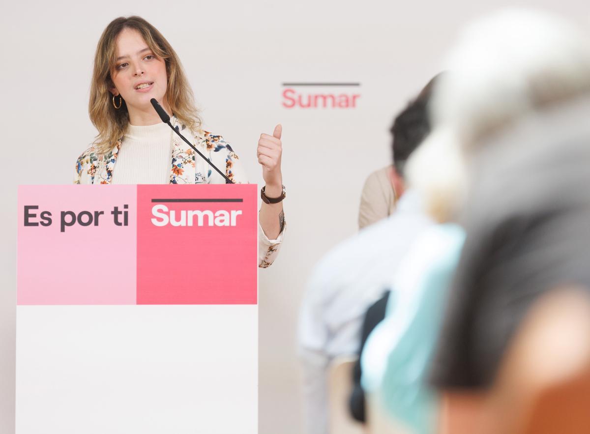 La escritora Elizabeth Duval interviene durante el acto de presentación del programa electoral de Sumar para las elecciones generales del próximo 23 de julio, en el Espacio Larra, a 6 de julio de 2023, en Madrid (España).