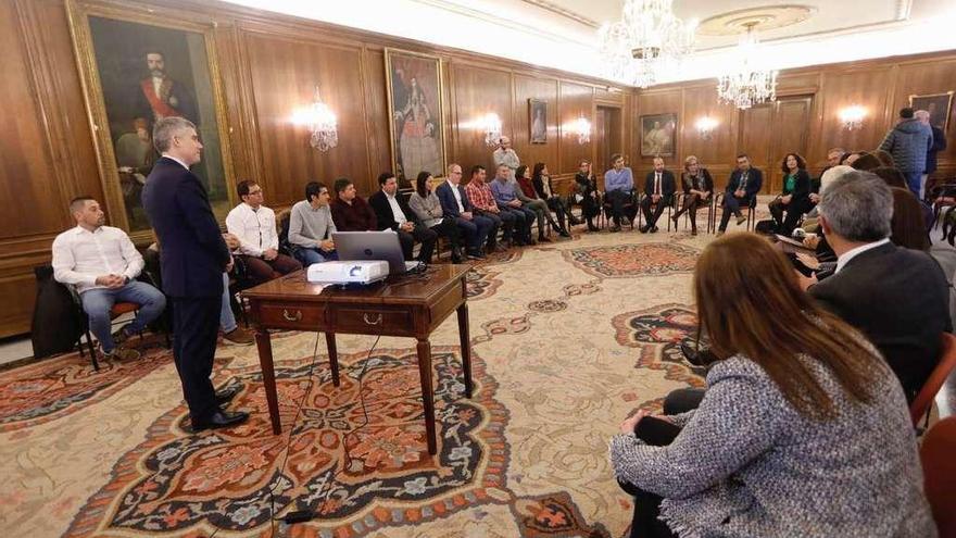 Asistentes, ayer, a la presentación de las conclusiones del proyecto en el Ayuntamiento.