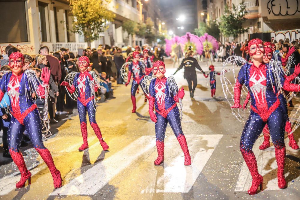 El Carnaval toma las calles de Torrevieja.