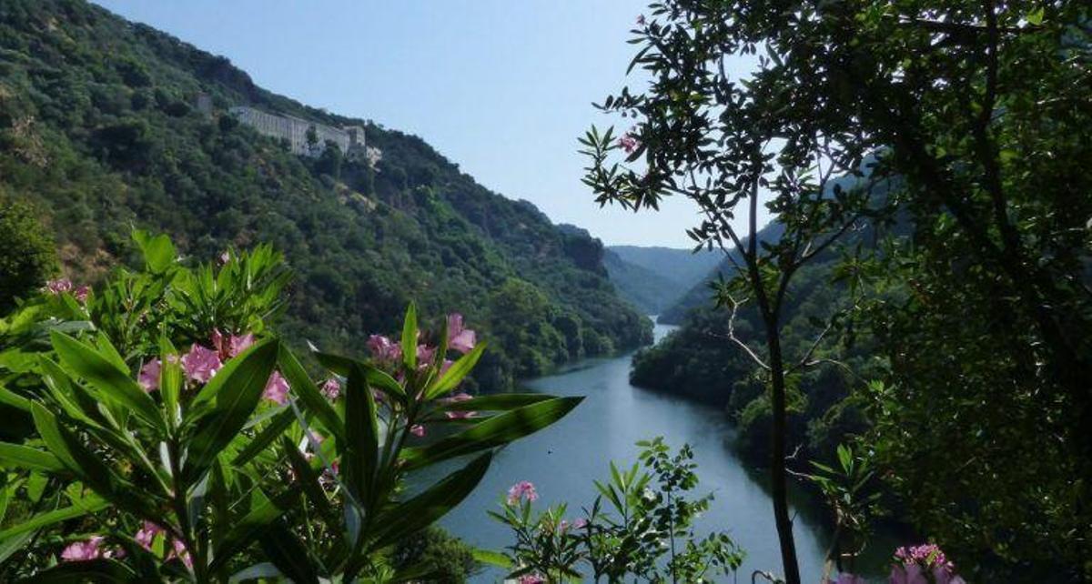 El nuevo puente sobre el Bembézar ofrecerá espectaculares vistas del entorno.