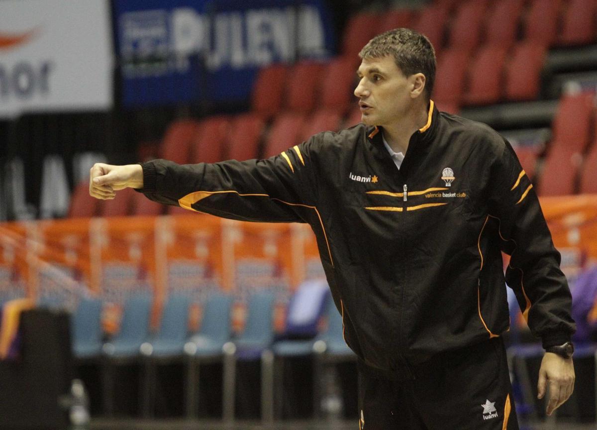 PRIMER ENTRENAMIENTO DE PERASOVIC CON EL VALENCIA BASKET.