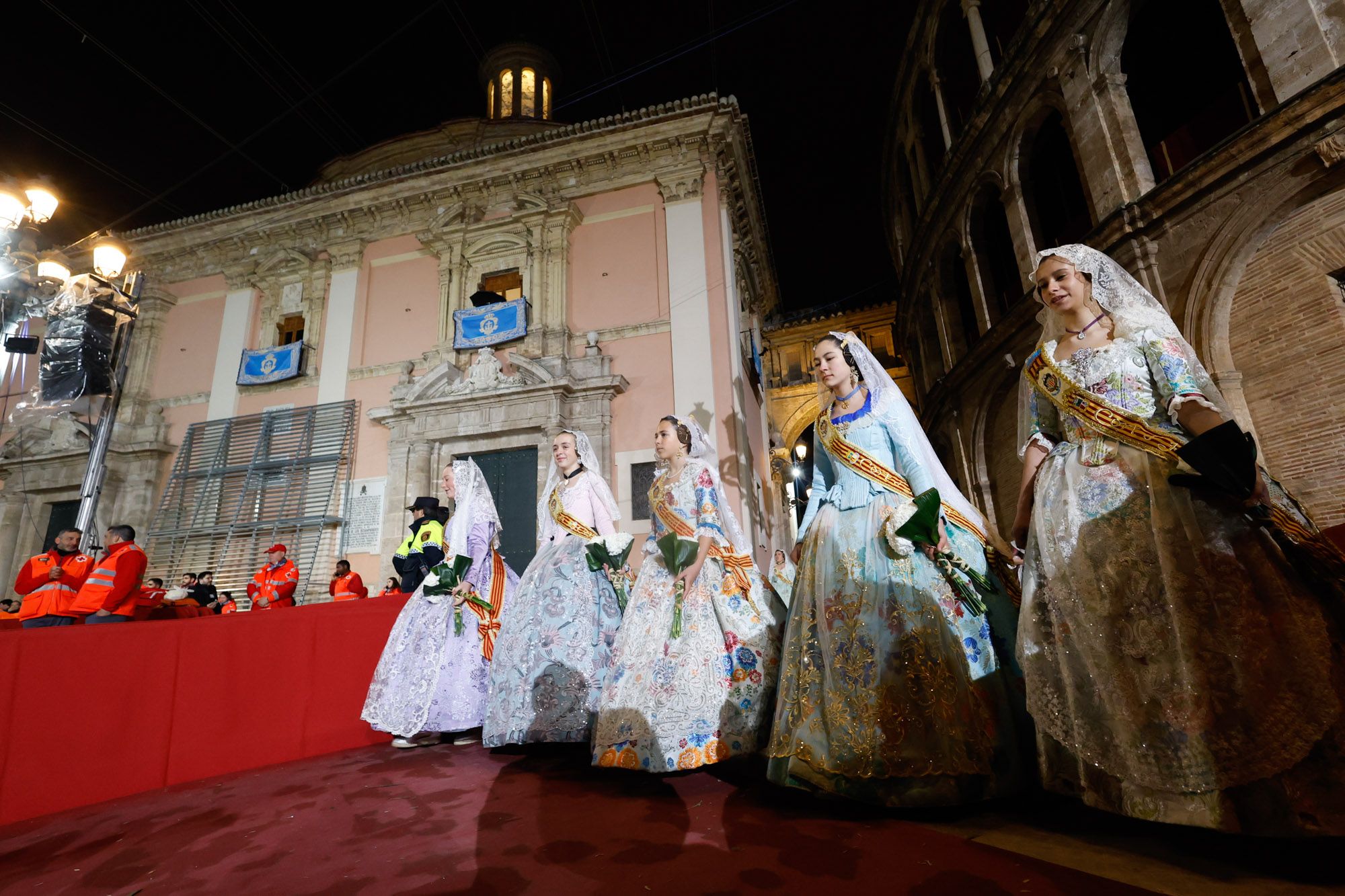 Todas las fotos de la Ofrenda del 17 de marzo por la calle de la Paz de 19:00 a 20:00 horas