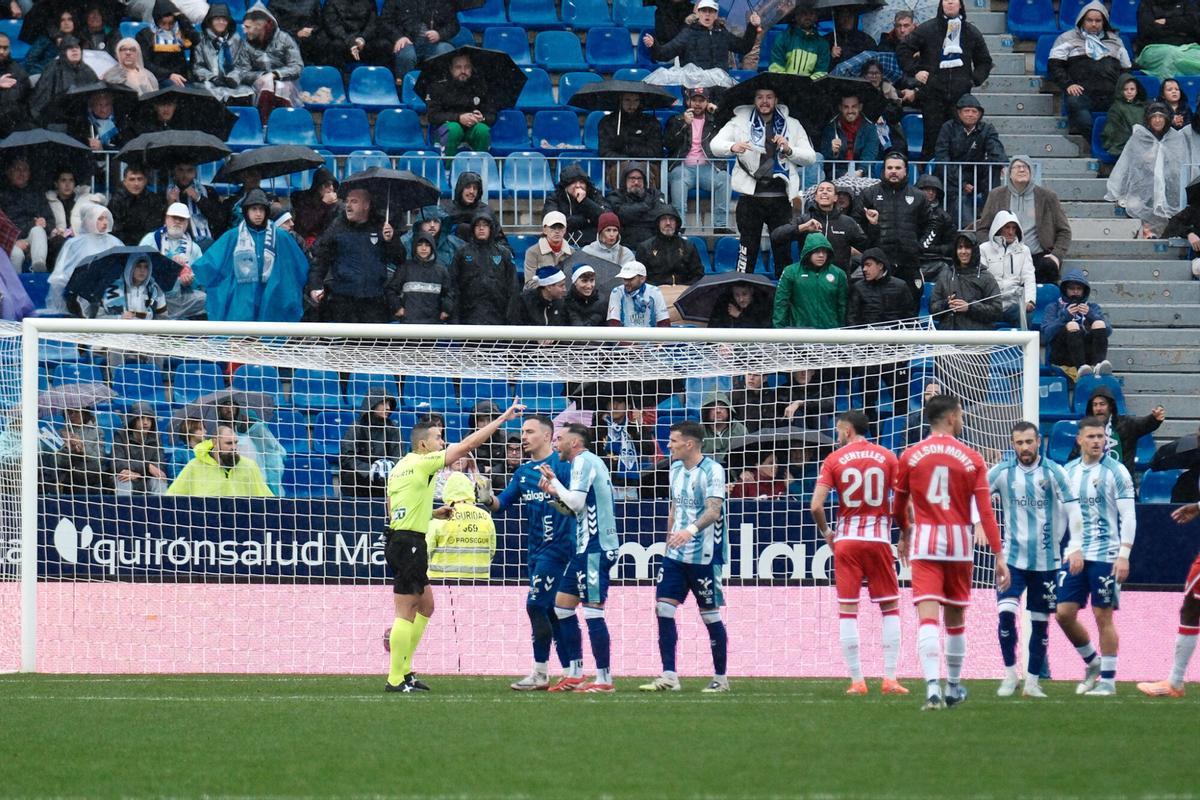 Málaga vs Almeria, estadio la Rosaleda.