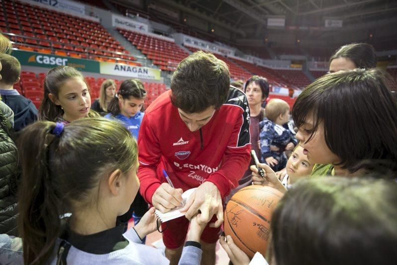 Entrenamiento a puerta abierta del Tecnyconta Zaragoza