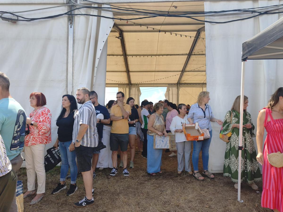 Así fue la V Comilona de las fiestas de Ferroñes, en Llanera