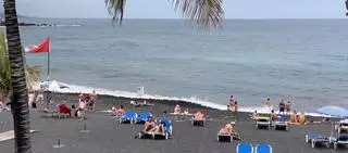 Cierran Playa Jardín en Puerto de la Cruz por contaminación con aguas residuales