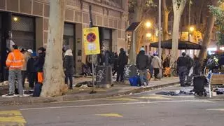 El mercado de la miseria se enquista en sant antoni