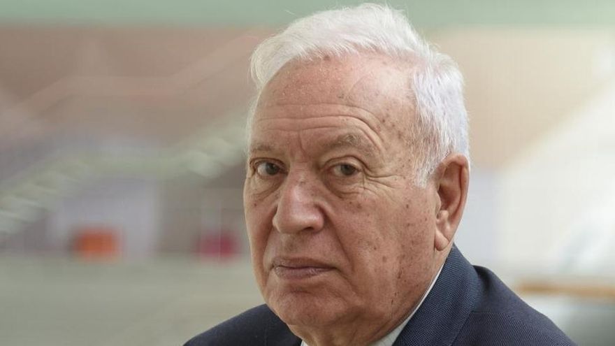 García-Margallo: &quot;Lo que se juzga es si queremos seguir por el camino de Sánchez, la división de España en dos&quot;