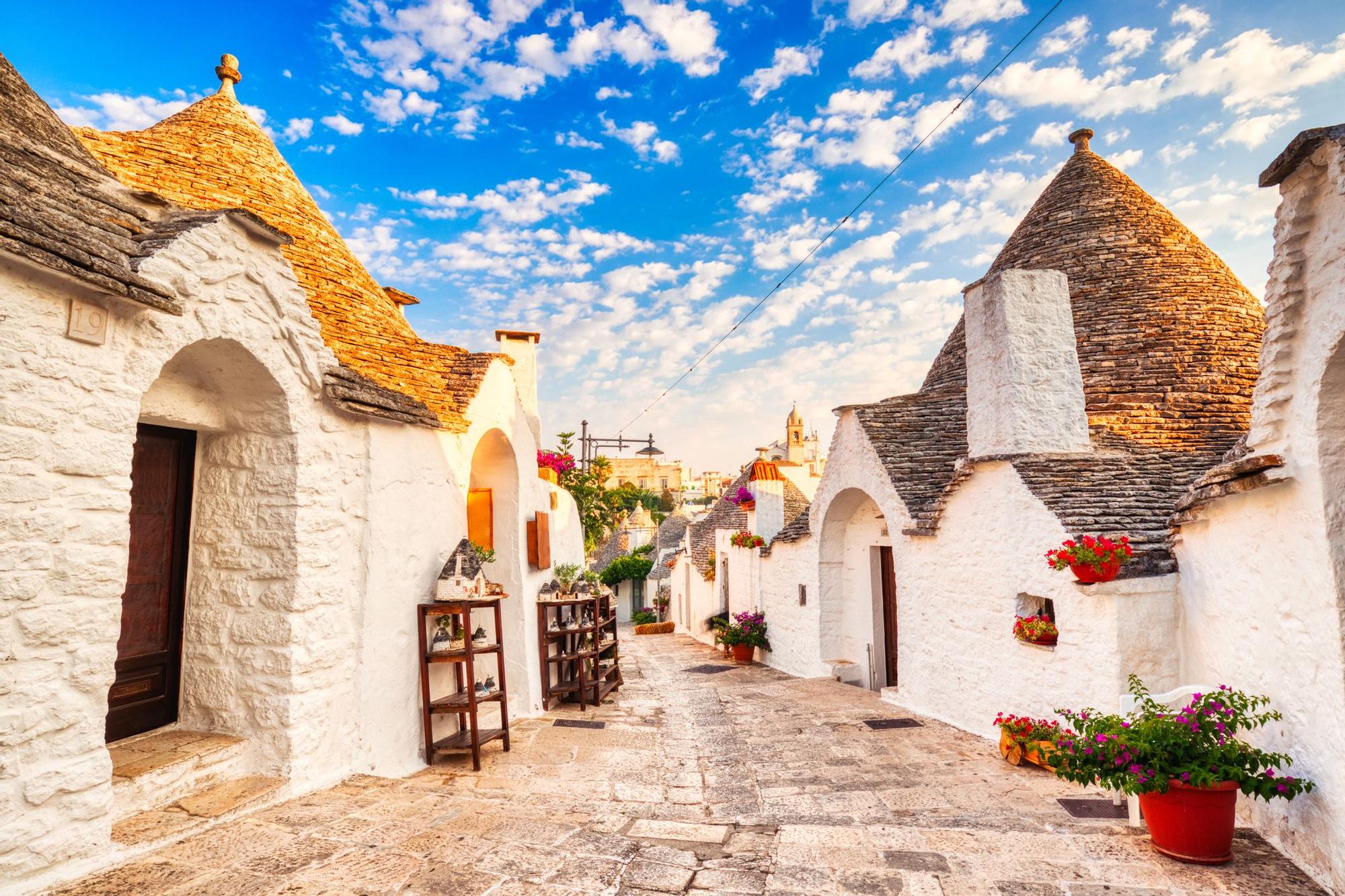 Alberobello, el pueblo con trulli, las casas de adobe de Italia - Viajar