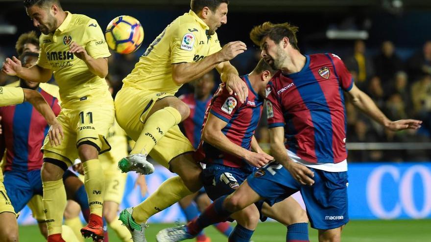 Coke es el último exsevillista que ha llegado al Levante.