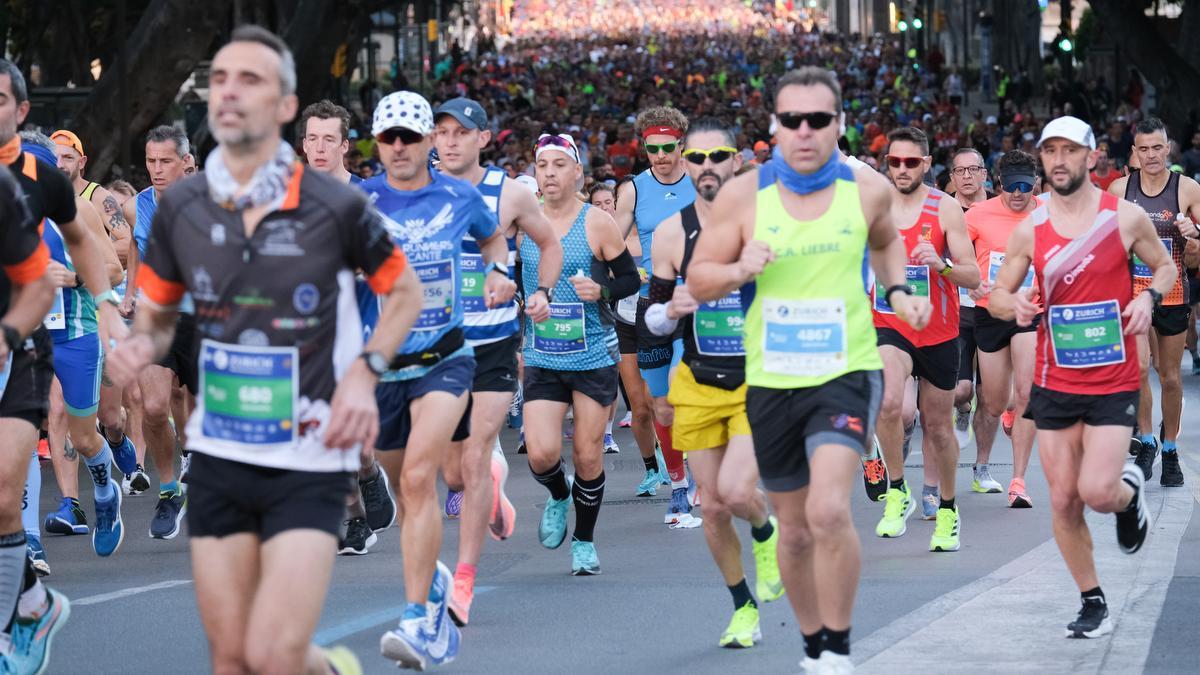 Las imágenes de la Zurich Maratón de Málaga