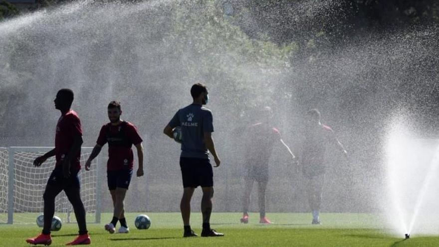 La FA de Fútbol comunica que &quot;no autoriza&quot; entrenamientos ni amistosos