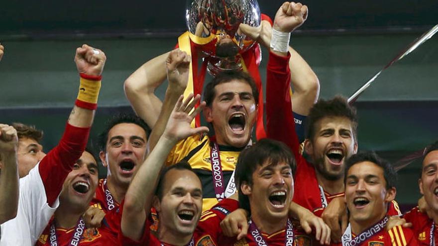 España entra en la leyenda del fútbol mundial