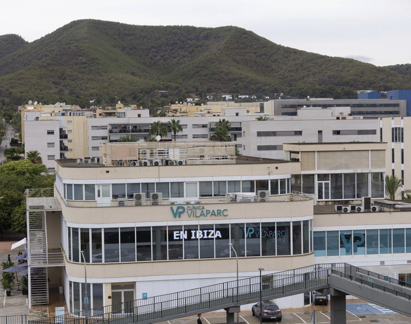 Un edificio del grupo Policlínica en una imagen de archivo. | VICENT MARÍ