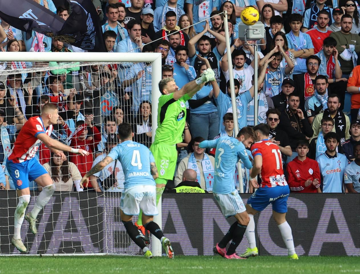 De la fiesta inicial a la decepción: las mejores imágenes del Celta-Girona