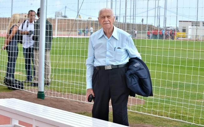 CAMPO EL HORNILLO PRIMER ENTRENAMIENTO UD LAS ...