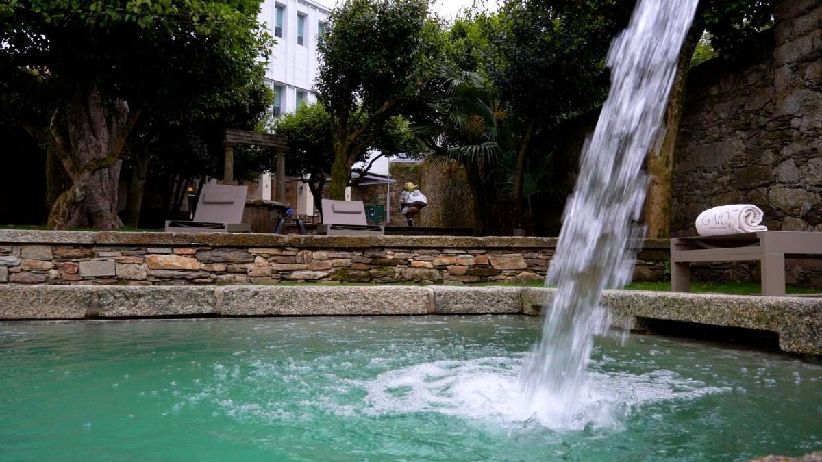 La piscina del Hotel Gaio 7, en Santiago de Compostela.