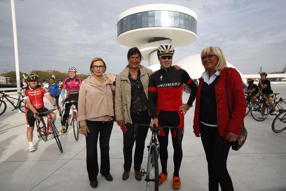 Carrera popular con Javier Gómez Noya, premio "Princesa de Asturias" de los Deportes 2016, en Avilés