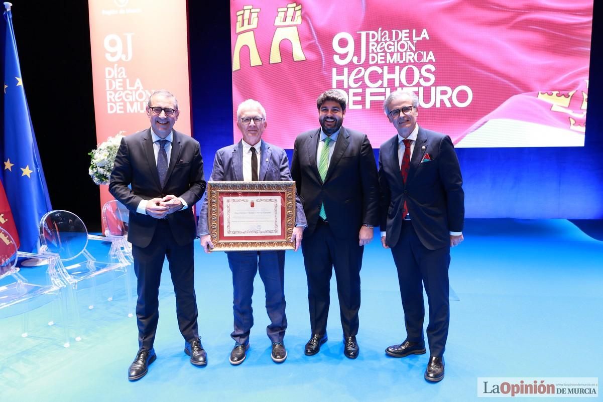 Así ha sido el acto institucional del Día de la Región de Murcia en el Teatro Romea