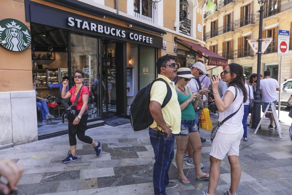 Starbucks abre su primer local en el centro de Palma