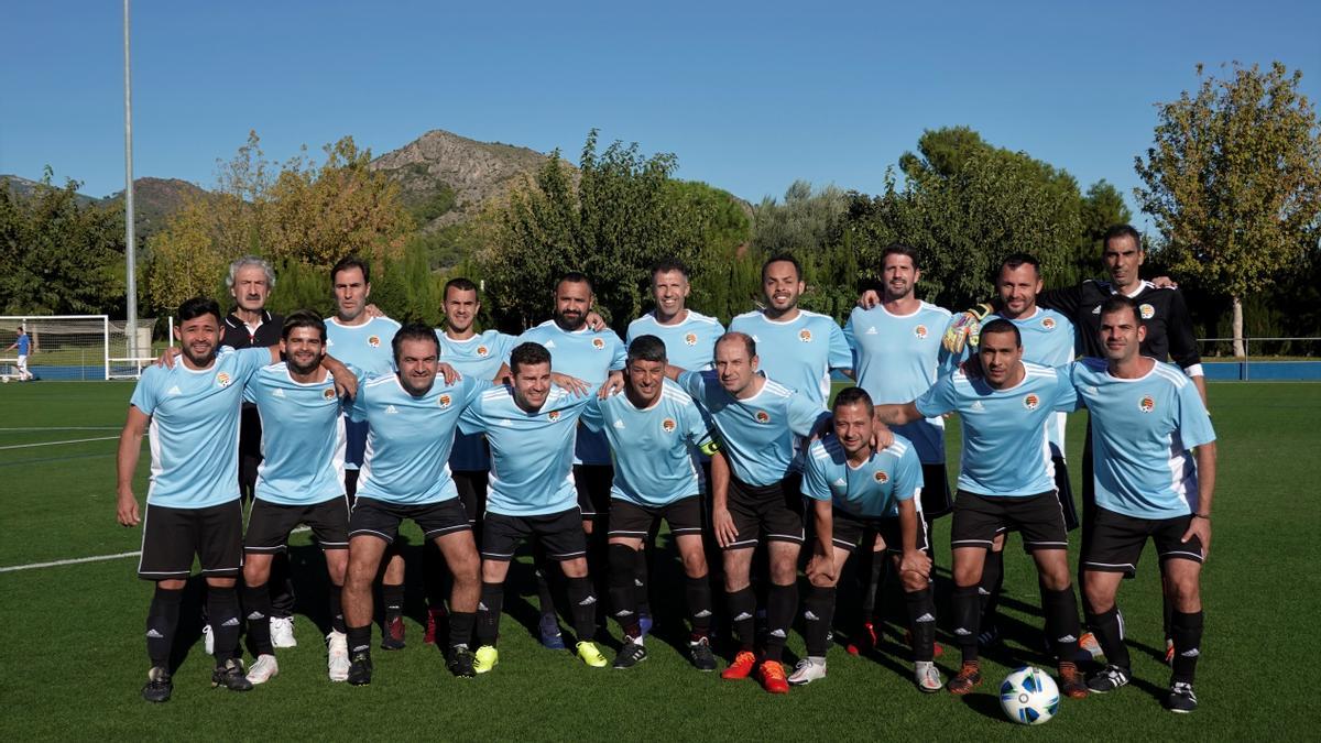 Fomento Euromac  De pie: Pepe Gómez (entrenador), Cristian Moliner, Héctor Molina, Alberto Marín, Mohammed Larbi, Nilson Rocha, Joaquín Bugeda, Bobby Dinulescu y Tarik Nouri. Y agachados: Orlando Rodrigues, Caue Stefan, Andrés Jóvena, Iván Iserte, Giani Severius, Adrian Marius, Roberto Vaquer, Nouno Fillani y Alberto Peris.