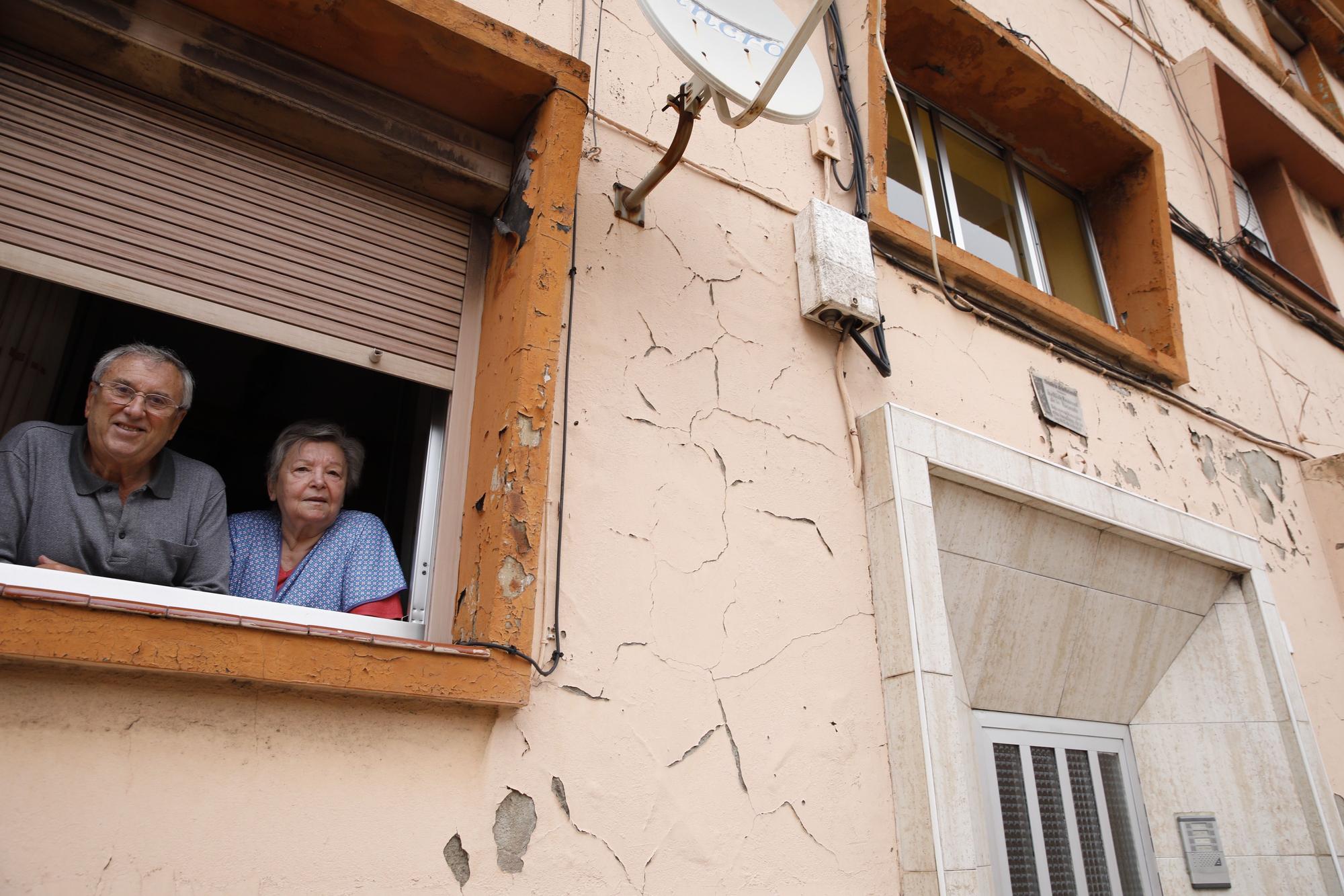 Los vecinos de los barrios degradados exigen que se lleven a cabo las reformas